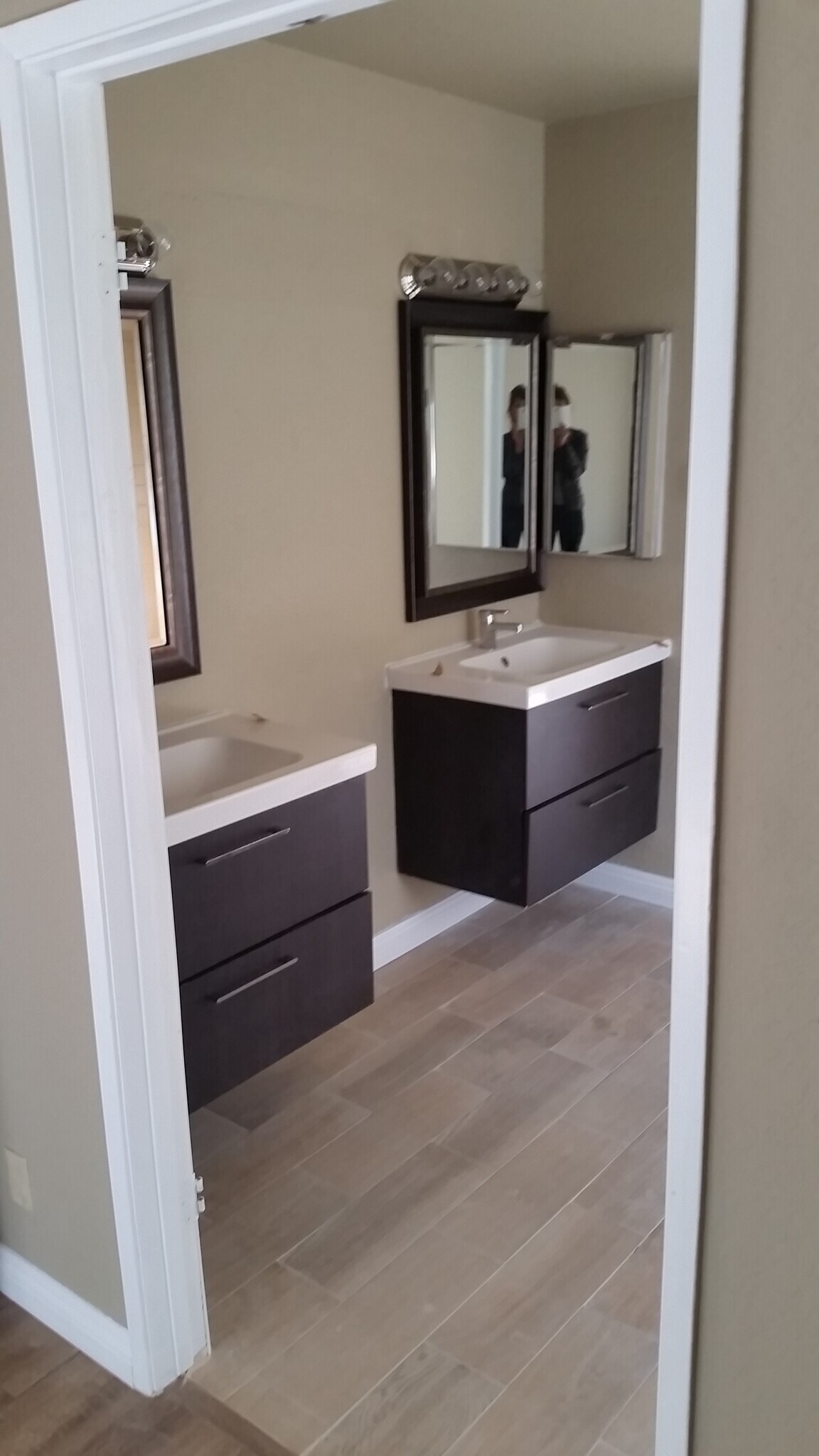 Master Bath - 16268 Glencove Dr