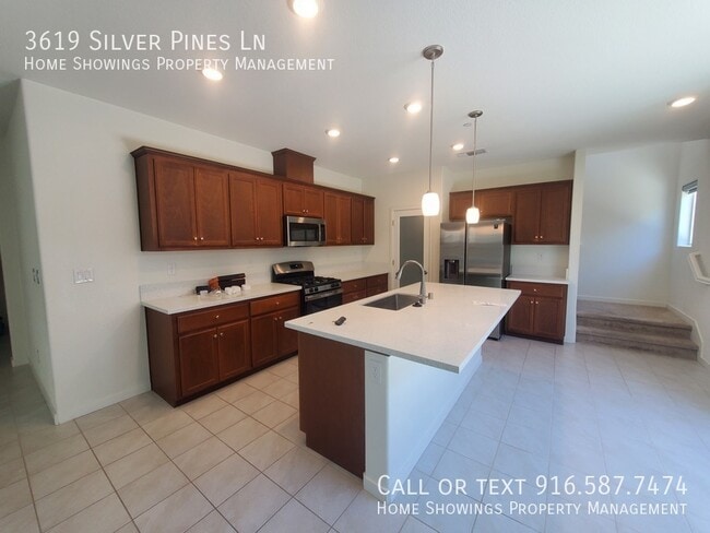 Building Photo - 3619 Silver Pine Ln