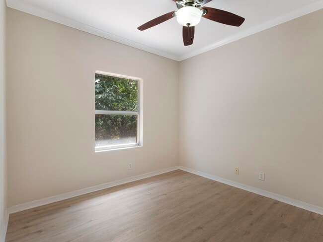 Building Photo - 316 Talia Cir