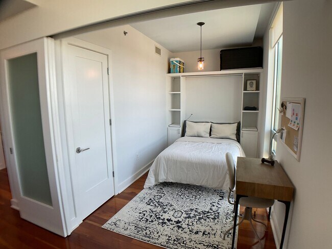 Building Photo - Rare Greenbridge Rental with West Facing Long Range Views!