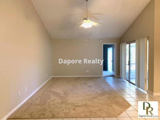 Building Photo - NICE, MUST SEE 3 Bed, 2 Bath, Screen Porch...