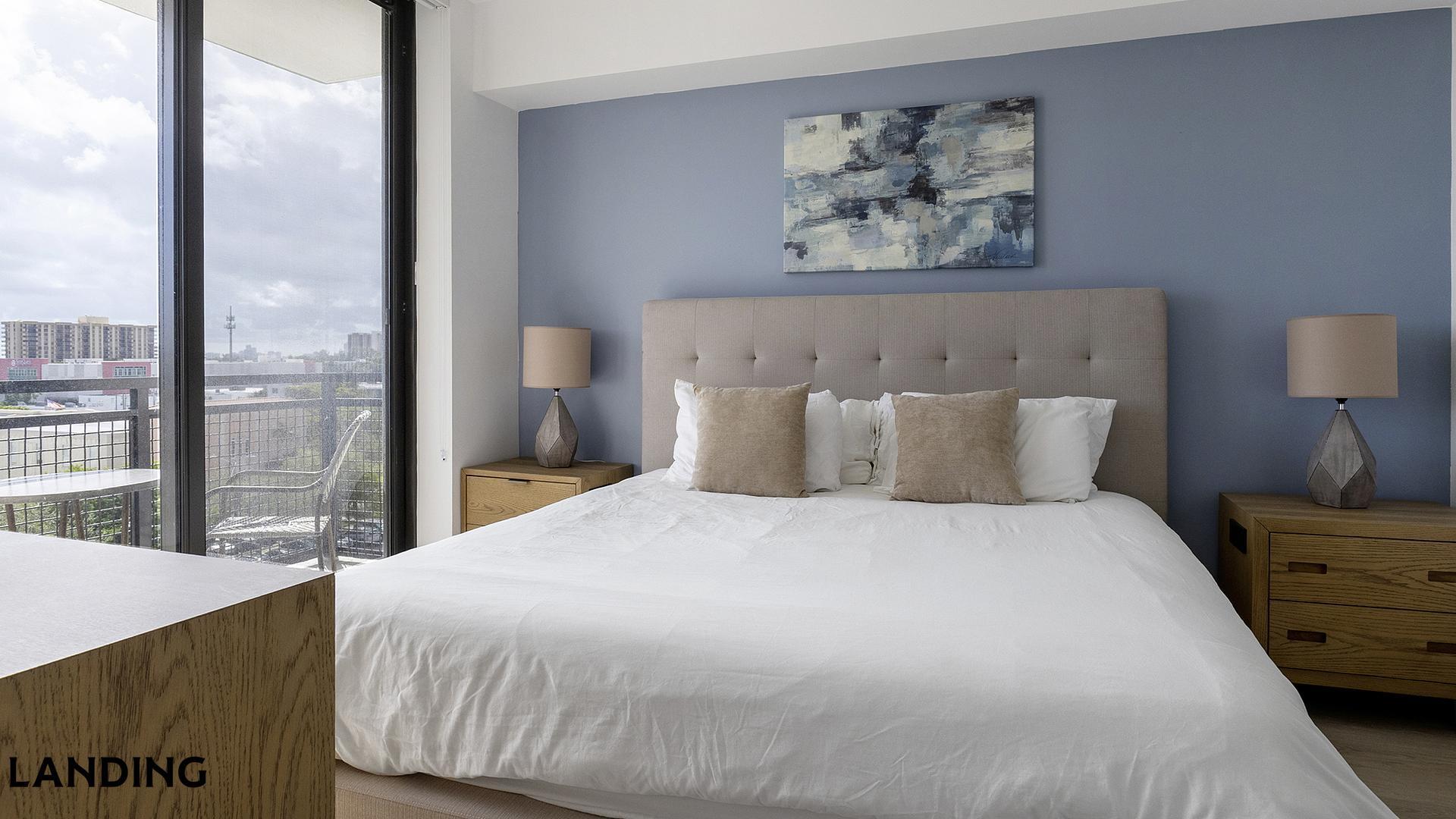 Building Photo - 1155 NE 126th St