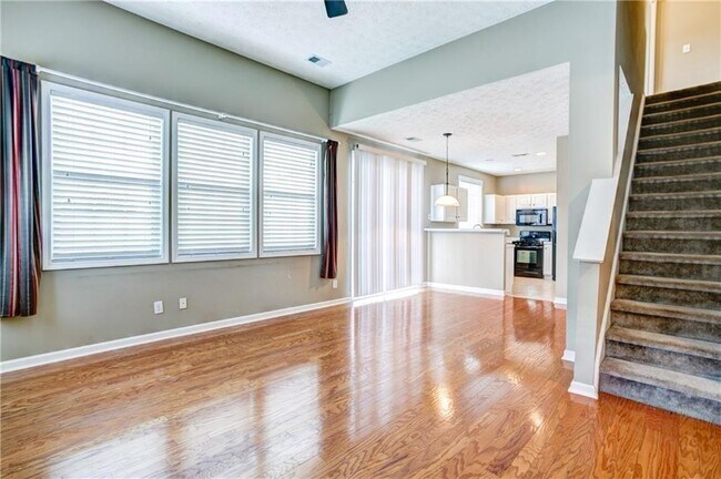 Building Photo - 709 Bedford Ct
