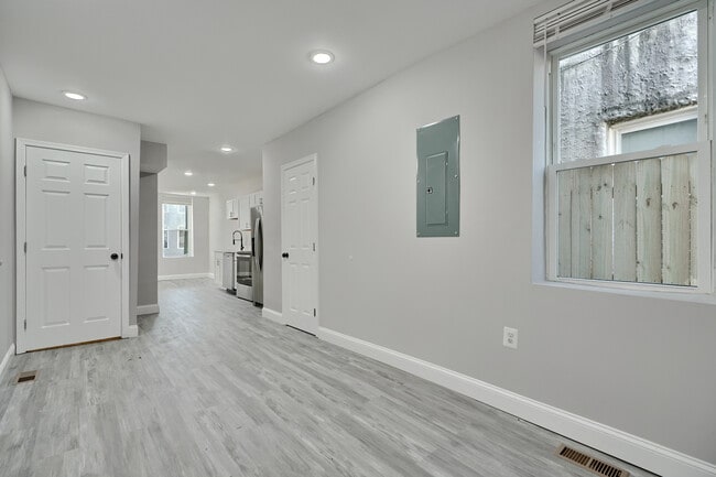 Building Photo - 412 Federal St