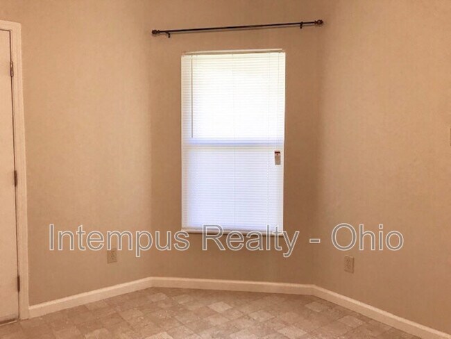 Building Photo - 129 Lofton Cir
