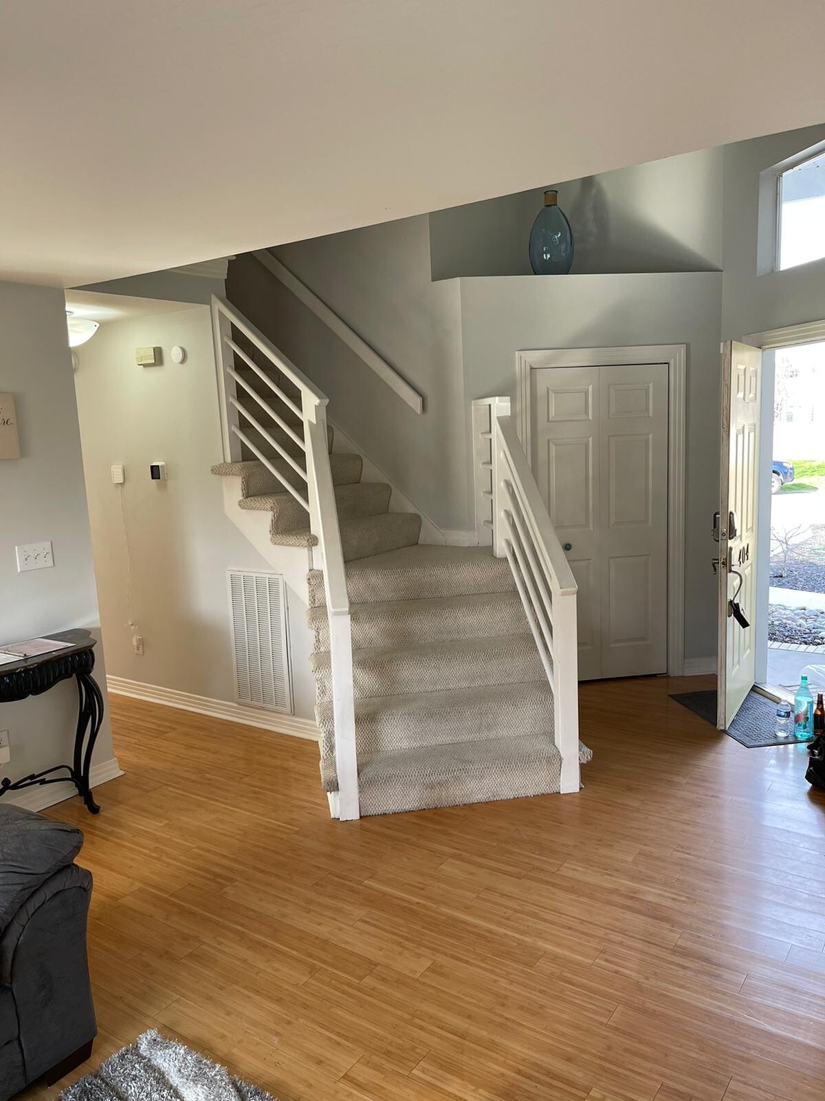 Building Photo - 404 Grace Ave