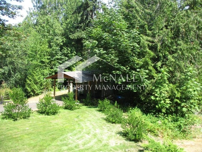 Building Photo - 7720 Artondale Dr NW