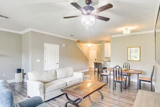 Building Photo - 25 Riverview Bend N