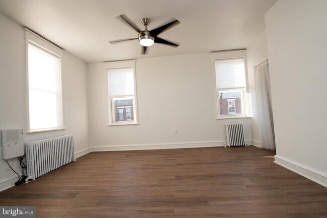 Building Photo - 1129 McKean St