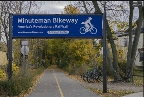 Building Photo - 12 Pond Ln