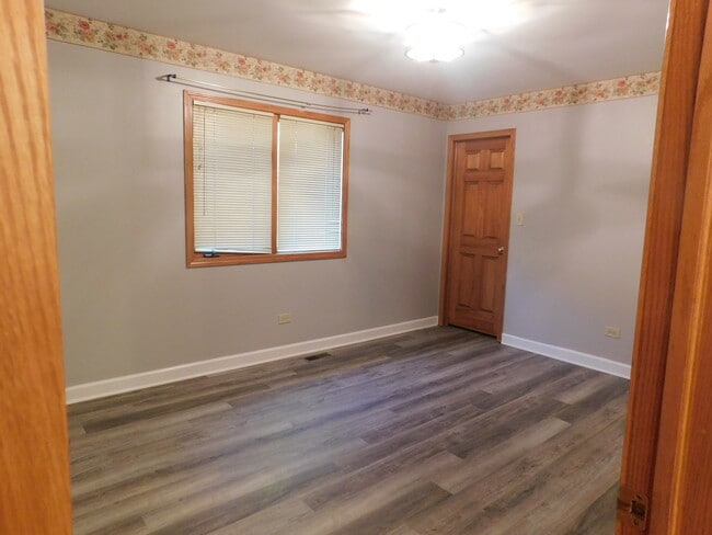 Building Photo - 16501 Nottingham Ct