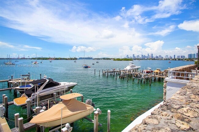 Building Photo - 11 Island Ave