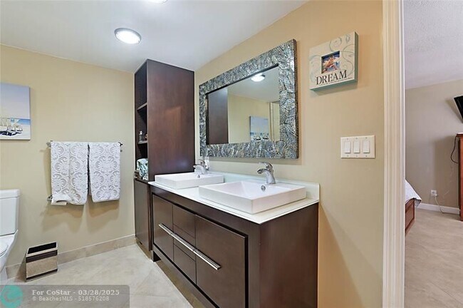 Building Photo - 2800 N Ocean Dr
