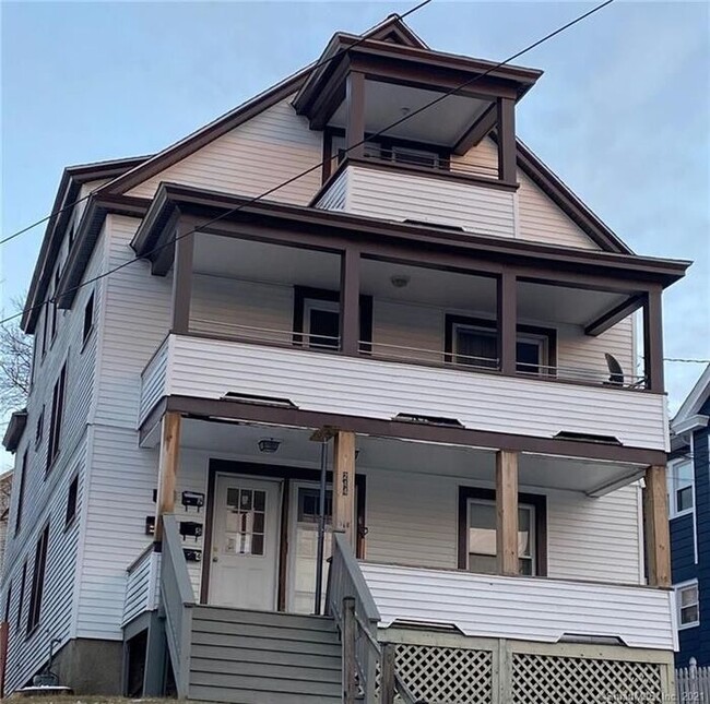 Building Photo - 244 Summer St