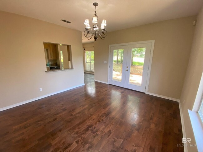 Building Photo - 128 Worchester Dr