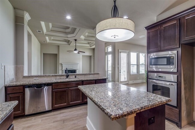 Building Photo - 27323 Piney Ranch Ln