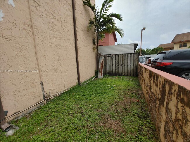 Building Photo - 2270 W 54th Pl