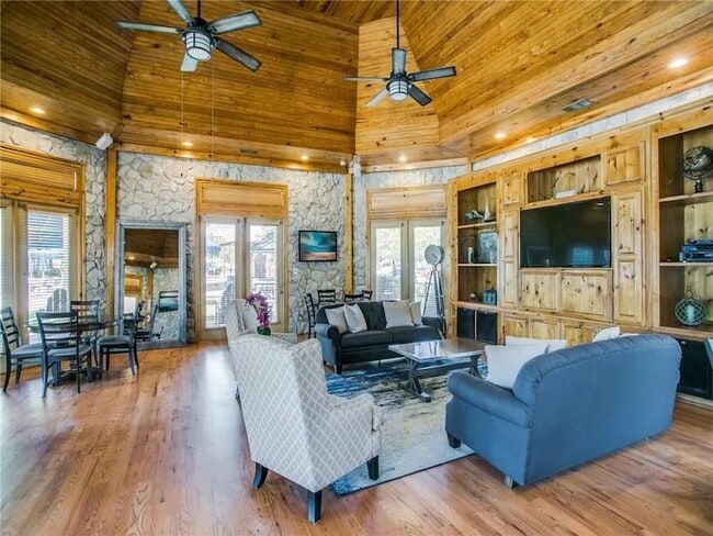 Building Photo - 8912 Cranston Ct