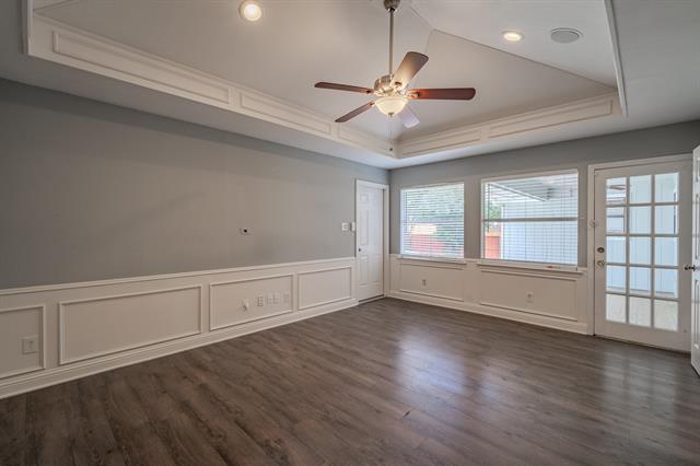 Building Photo - 2300 San Gabriel Dr