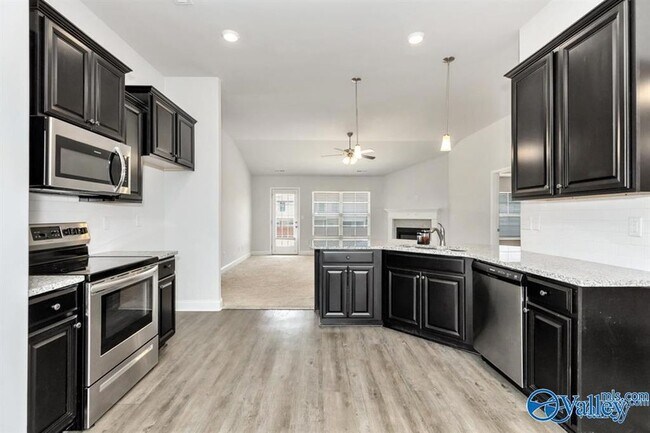 Building Photo - 283 Harold Murphy Dr