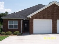 Building Photo - 119 Ledbury Cove
