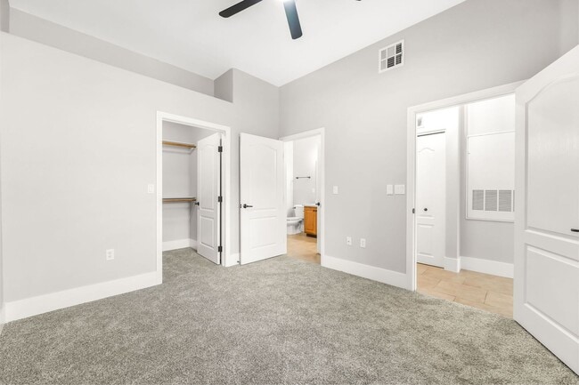 Building Photo - 8985 S Durango Dr