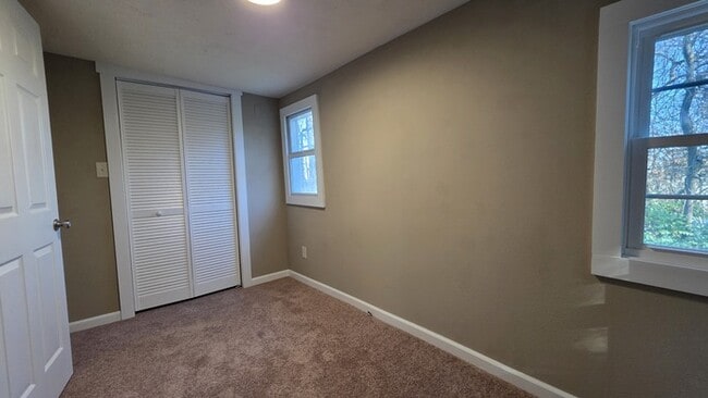 Building Photo - Totally Renovated, Private Cottage Now For Rent