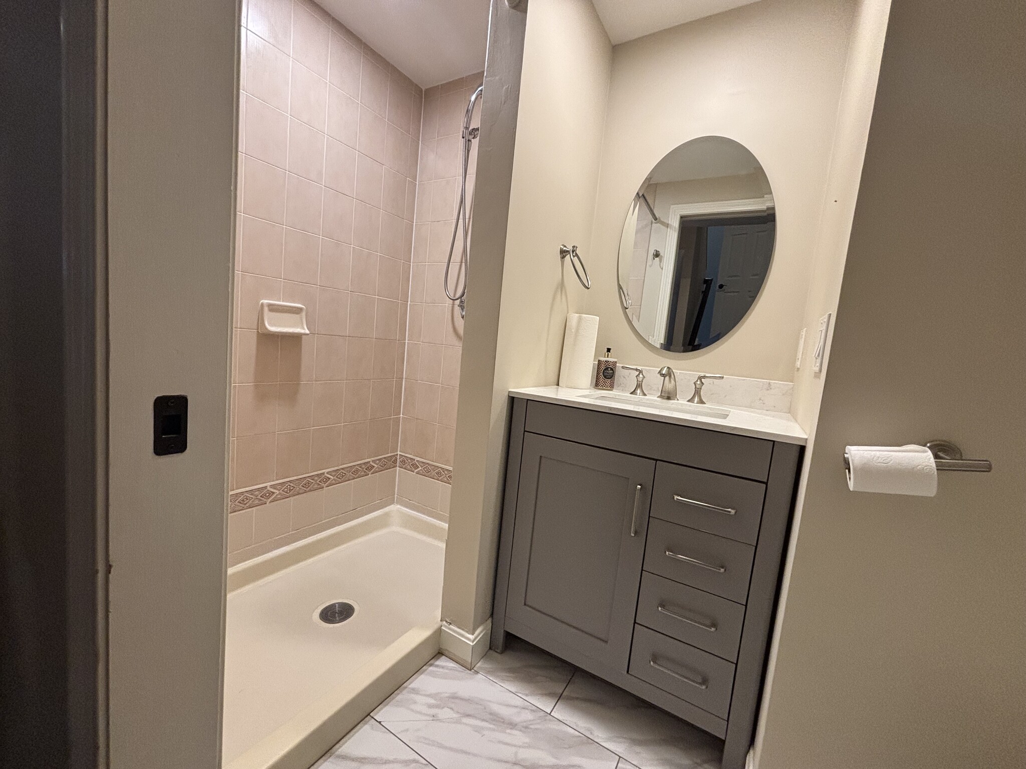 Bathroom 1 - view b - 6 Goldfinch Ln