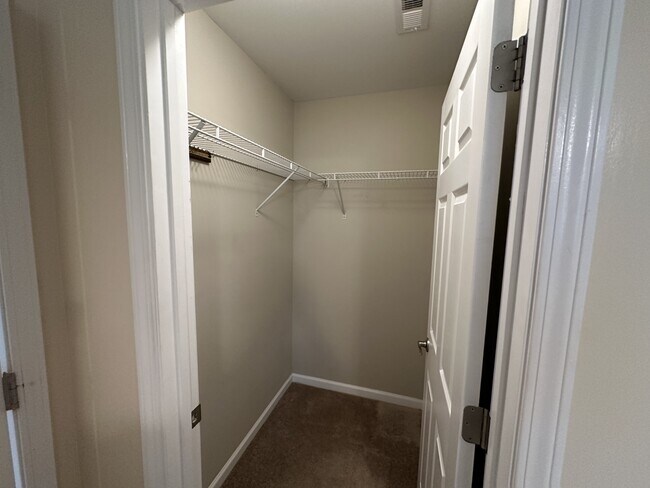 Building Photo - 688 Ruddy Creek Cir