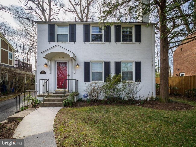 Building Photo - 5208 Glenwood Rd