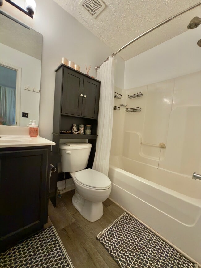 Building Photo - 1307 Amsterdam Ct