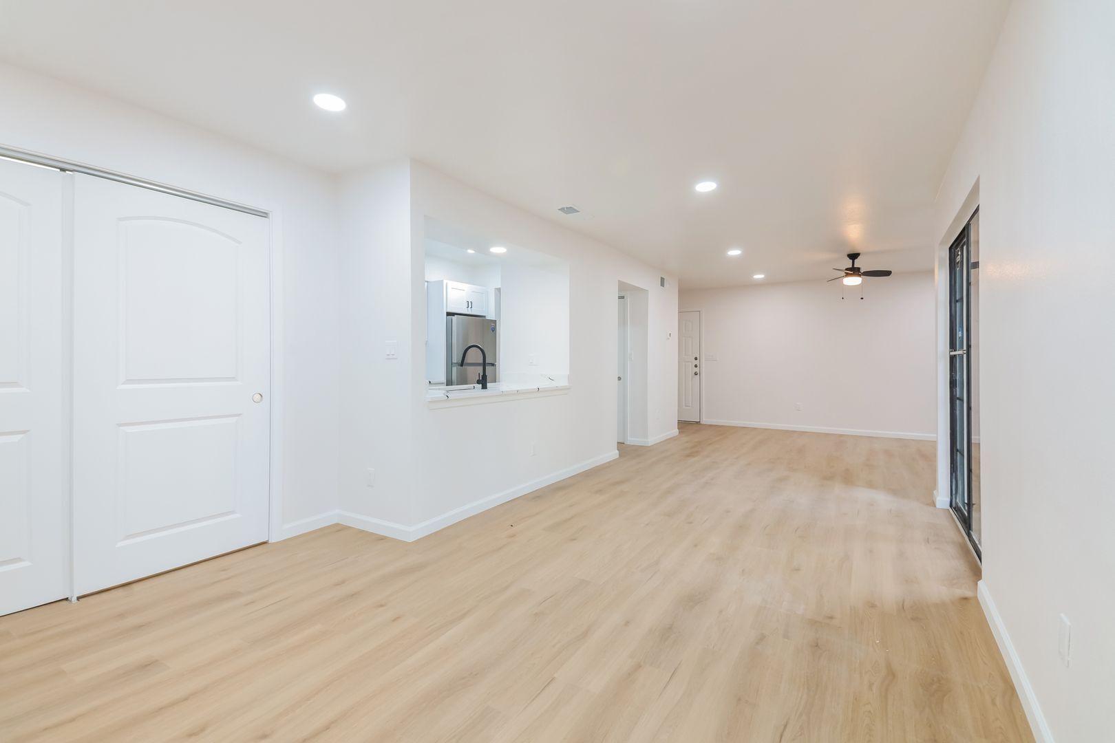 Building Photo - 9920 Forest Ln