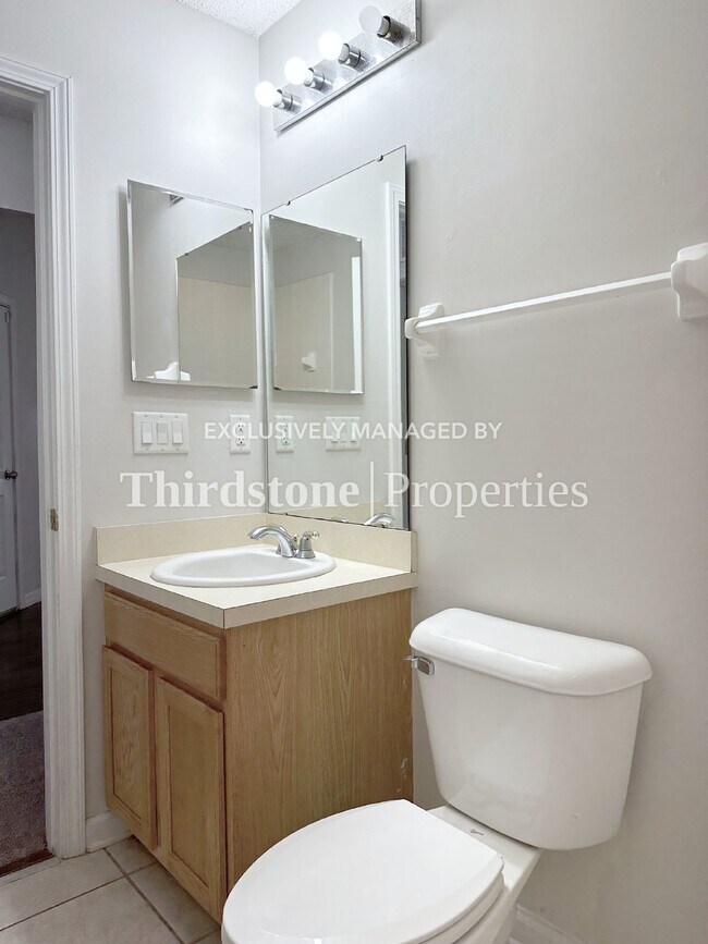 Building Photo - 1051 Moosehead Dr