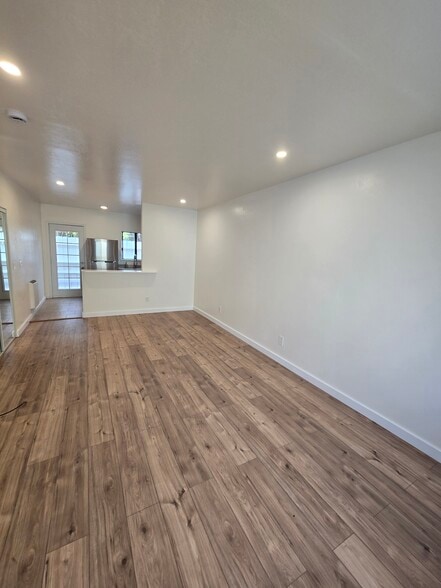 Building Photo - 1611 Lincoln Ave