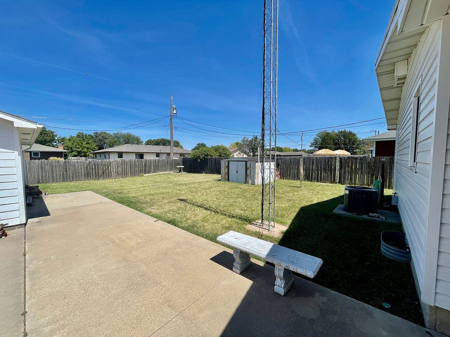 Building Photo - 1317 E Minneapolis Ave