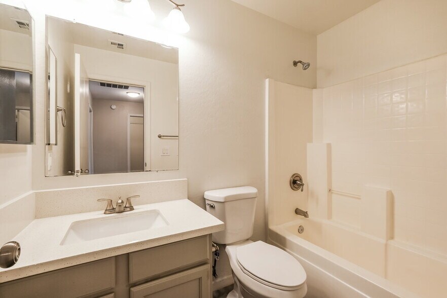 Building Photo - 25703 W St Charles Ct