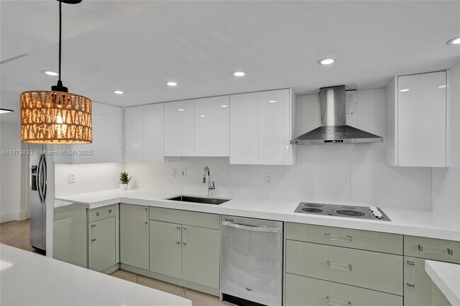 Building Photo - 221 NW 145th St