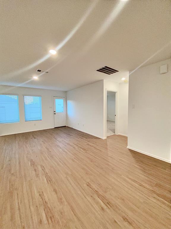 Building Photo - 21015 Longeni Dr