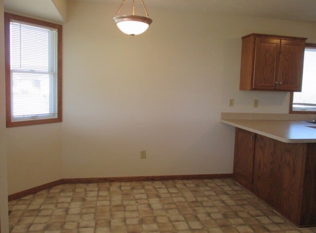 Building Photo - Great Corner Lot