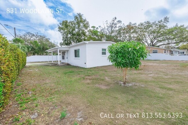 Building Photo - 831 Woodlawn St