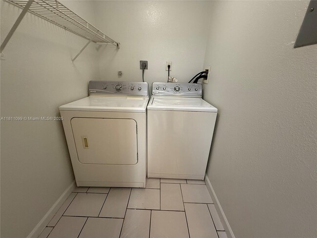 Building Photo - 2840 NW 55th Ave