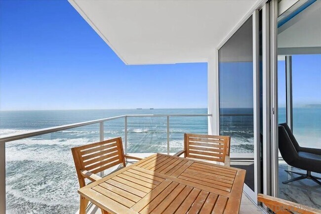 Building Photo - 1830 Avenida Del Mundo