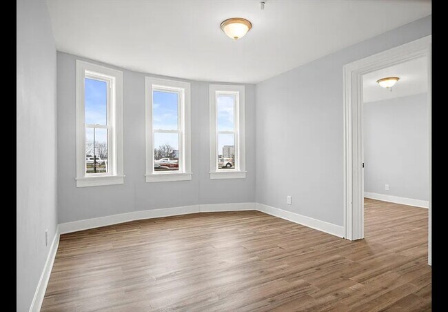 Building Photo - 2 Redfield St