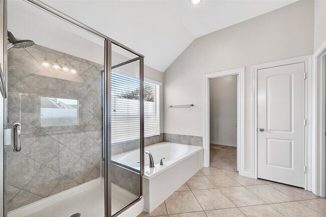 Building Photo - Summer Cloud Lane, Pearland, TX 77584 - 4 BR 2.5 BA single-family home