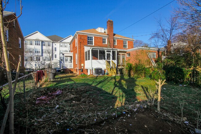 Building Photo - 2713 South Veitch Street