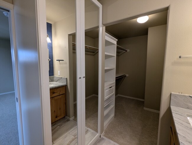 Building Photo - 20565 Sun Meadow Way