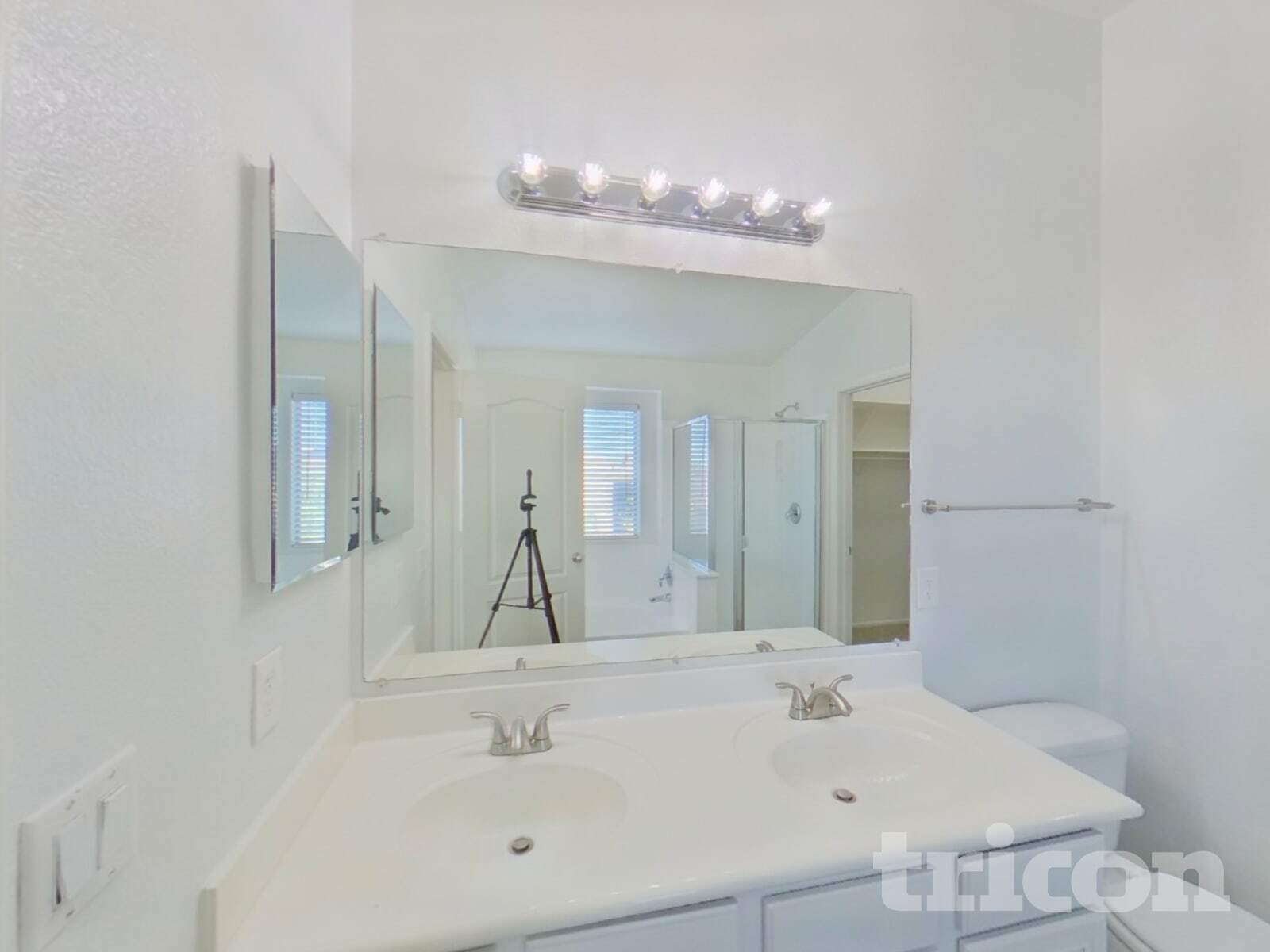 Building Photo - 42026 Colby Dr