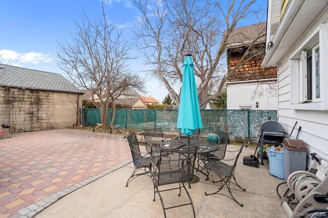 Building Photo - 14-28-28 156th St