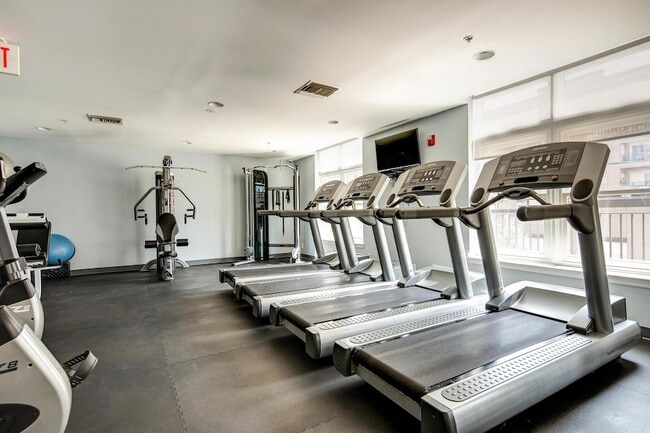 Building Photo - 1200 Grand St