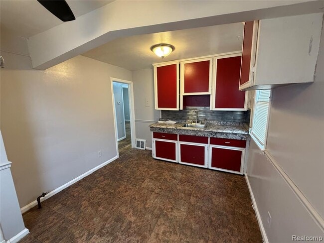 Building Photo - 7784 Mettetal St